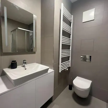 Prijemny Soho S Privat Parking Free, 5 Min Do Centra * コシツェ