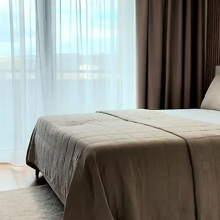 Soho S Private Garage Parking Free, 5 Min Peso Do Centra