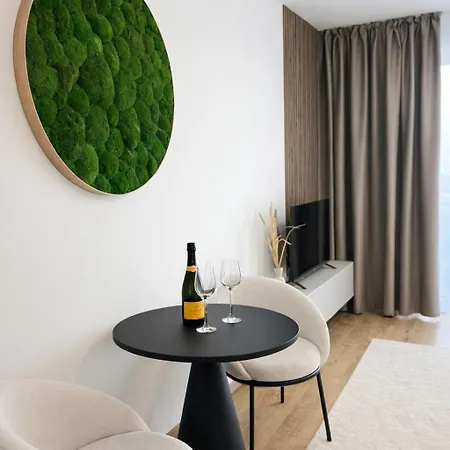 Apartment Prijemny Soho S Privat Parking Free, 5 Min Do Centra Kosice