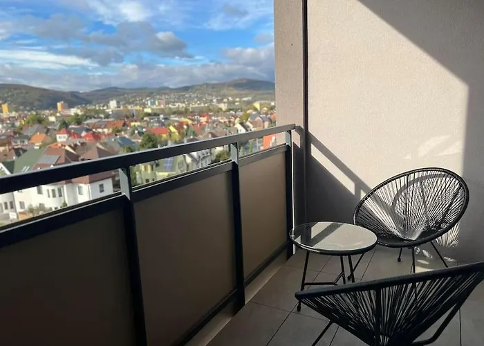 Апартаменты Prijemny Soho S Privat Parking Free, 5 Min Do Centra